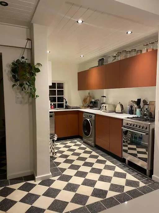 Art Deco Apartment In Cape Town 0*,
